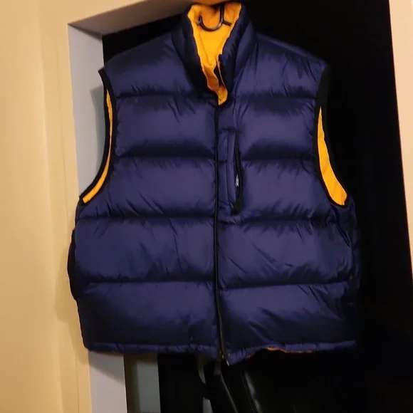 Nautica Men's Puffer Vest - Picture 3 of 7